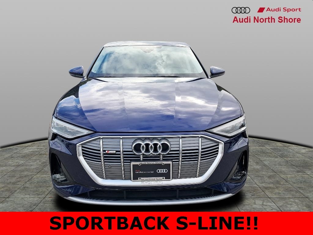 2022 Audi e-tron Sportback S line Premium Plus photo 2