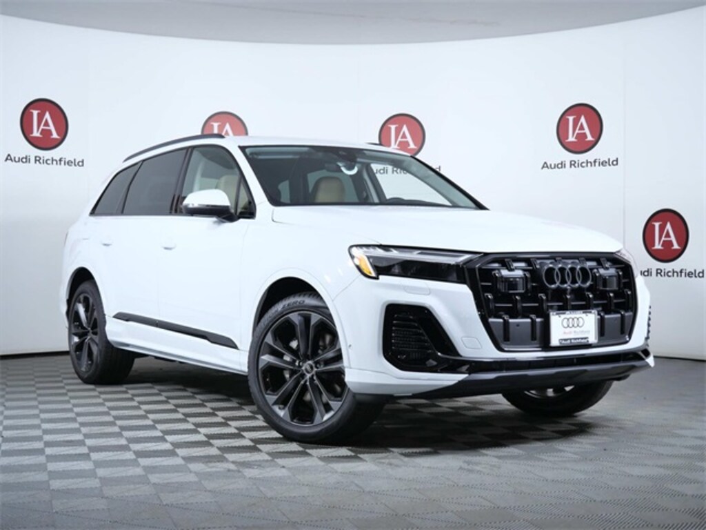New 2025 Audi Q7 55 Premium Plus SUV