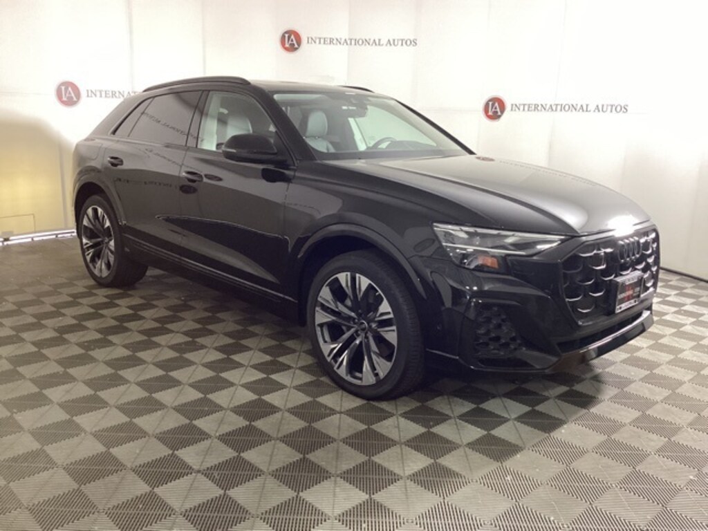 New 2025 Audi Q8 55 Premium Plus SUV