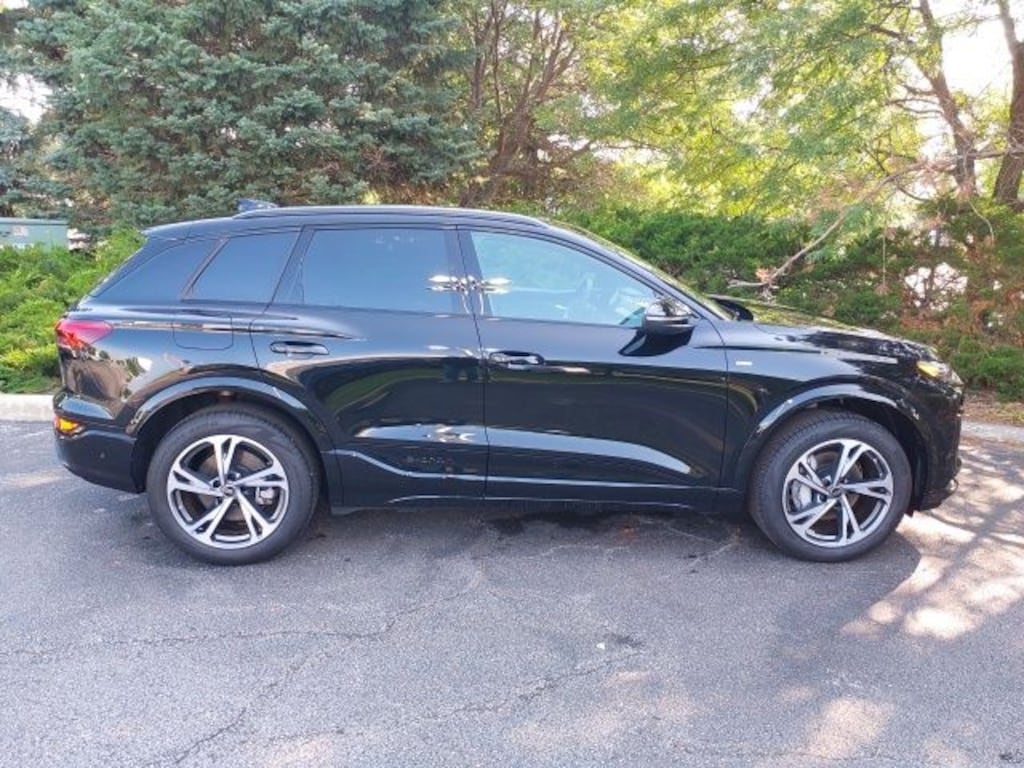 New 2027 Audi Q6 e-tron SUV