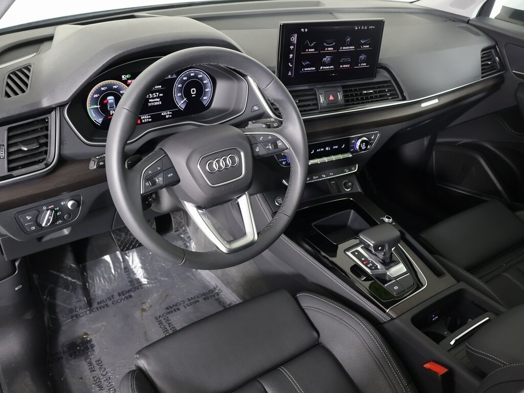 2024 Audi Q5 55 Prestige photo 2