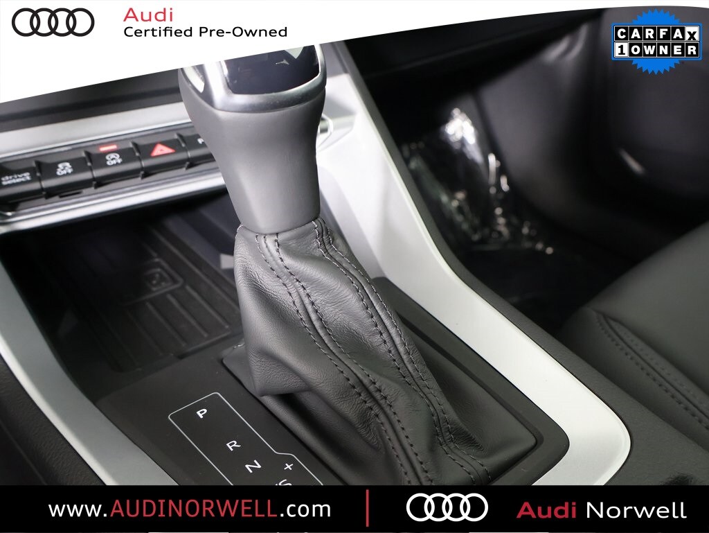 2025 Audi Q3 S line Premium photo 3
