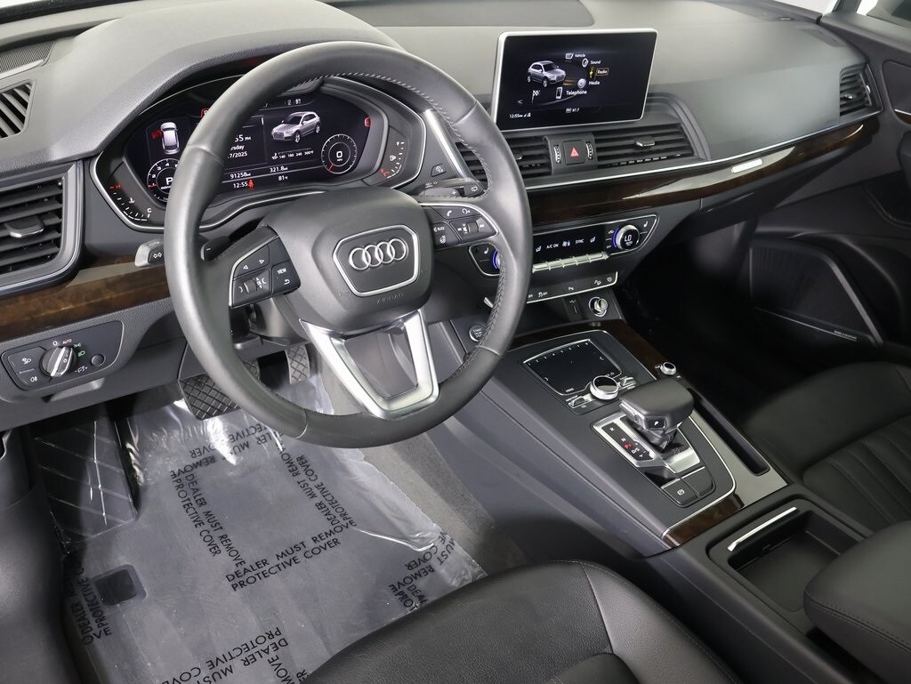 2018 Audi Q5 2.0T Premium Plus photo 2