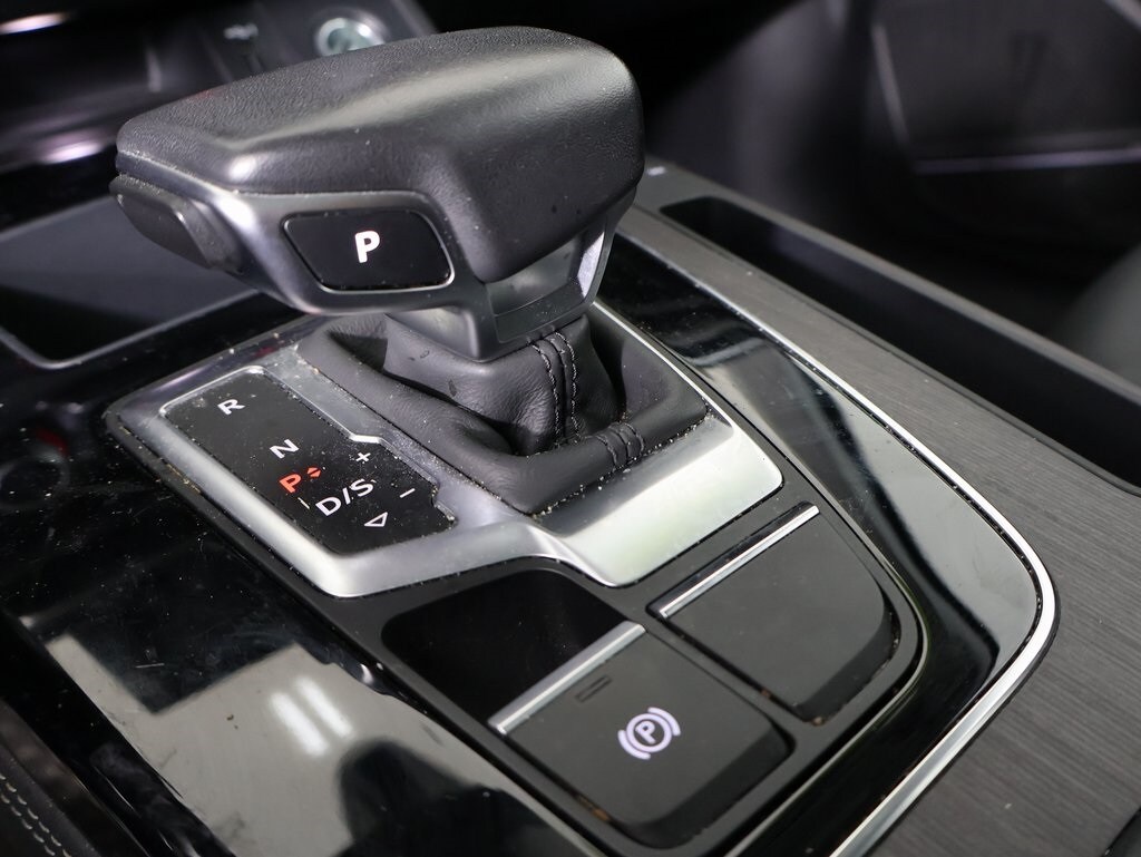 2023 Audi Q5 40 Premium Plus photo 3