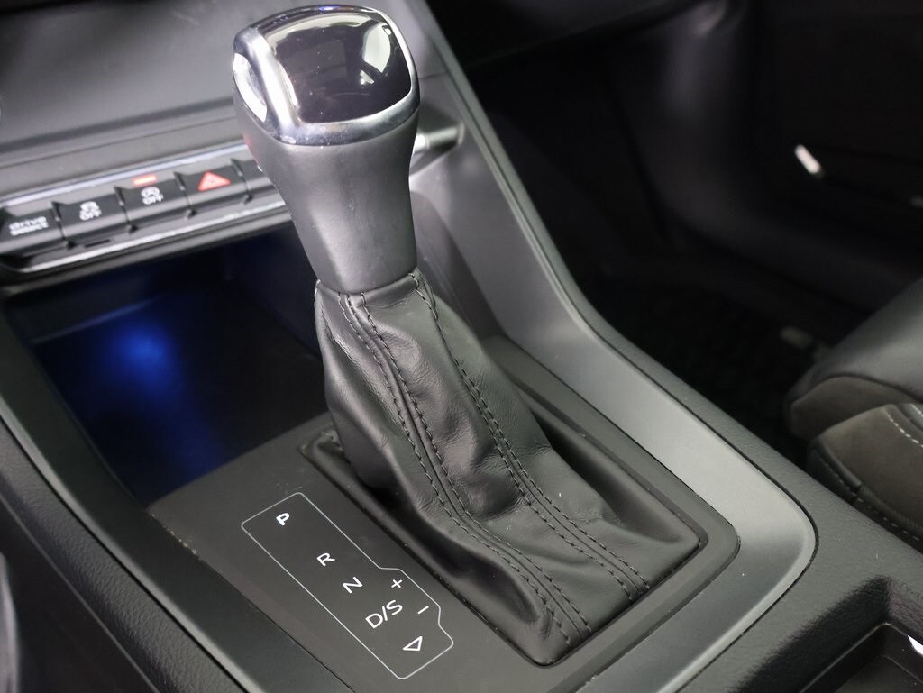2022 Audi Q3 S line Premium Plus photo 3
