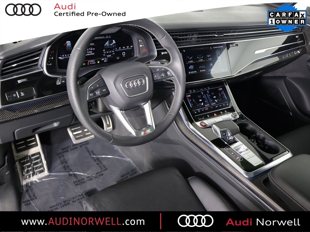 2024 Audi SQ7 Prestige photo 2