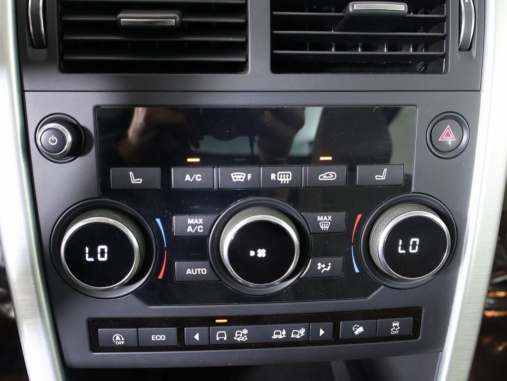 2019 Land Rover Discovery Sport HSE photo 4