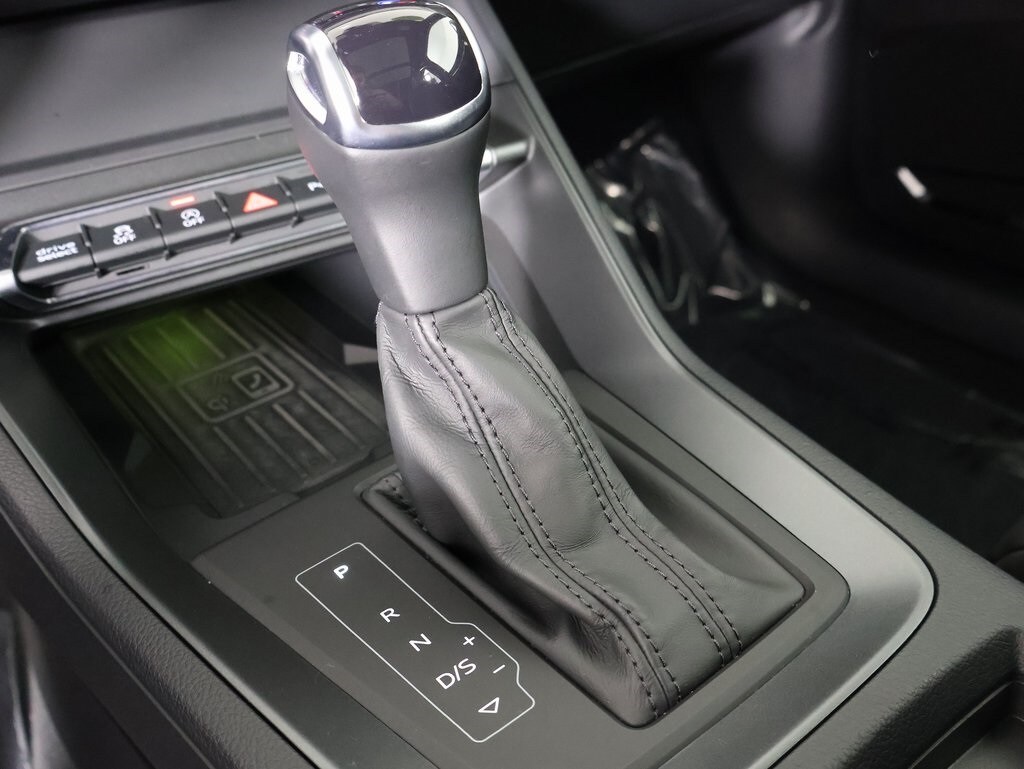 2022 Audi Q3 S line Premium Plus photo 3
