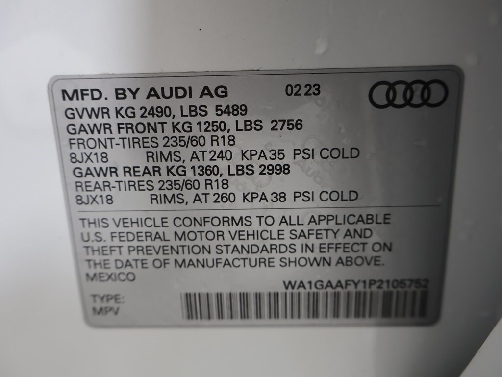 2023 Audi Q5 45 S line Premium photo 3