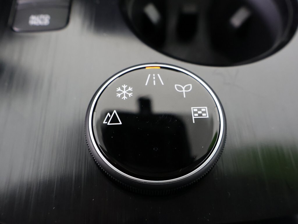 2022 Nissan Rogue SV photo 4