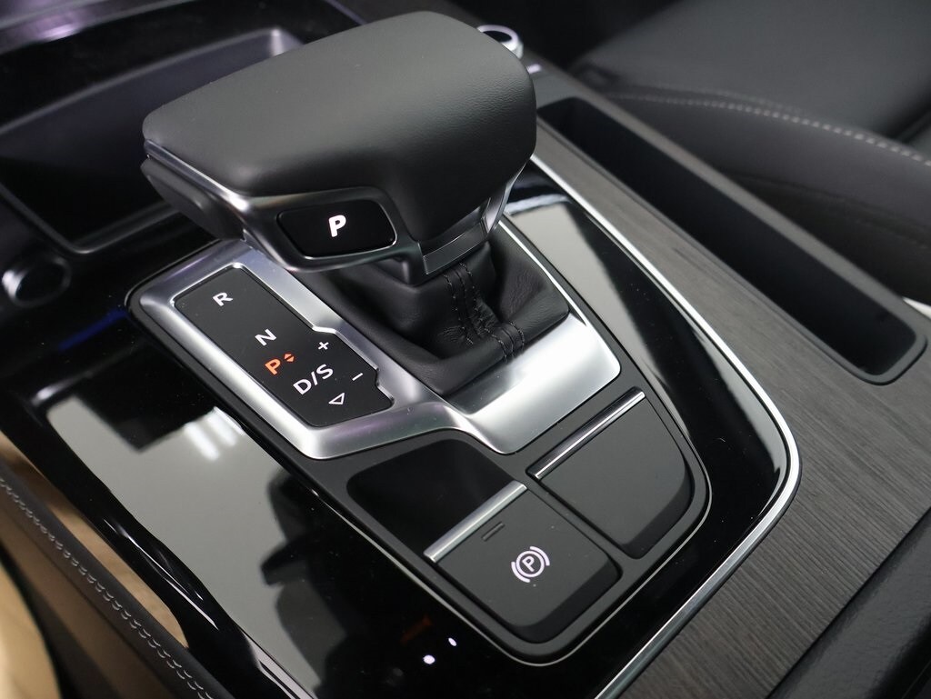 2025 Audi Q5 Sportback 45 S line Premium Plus photo 3
