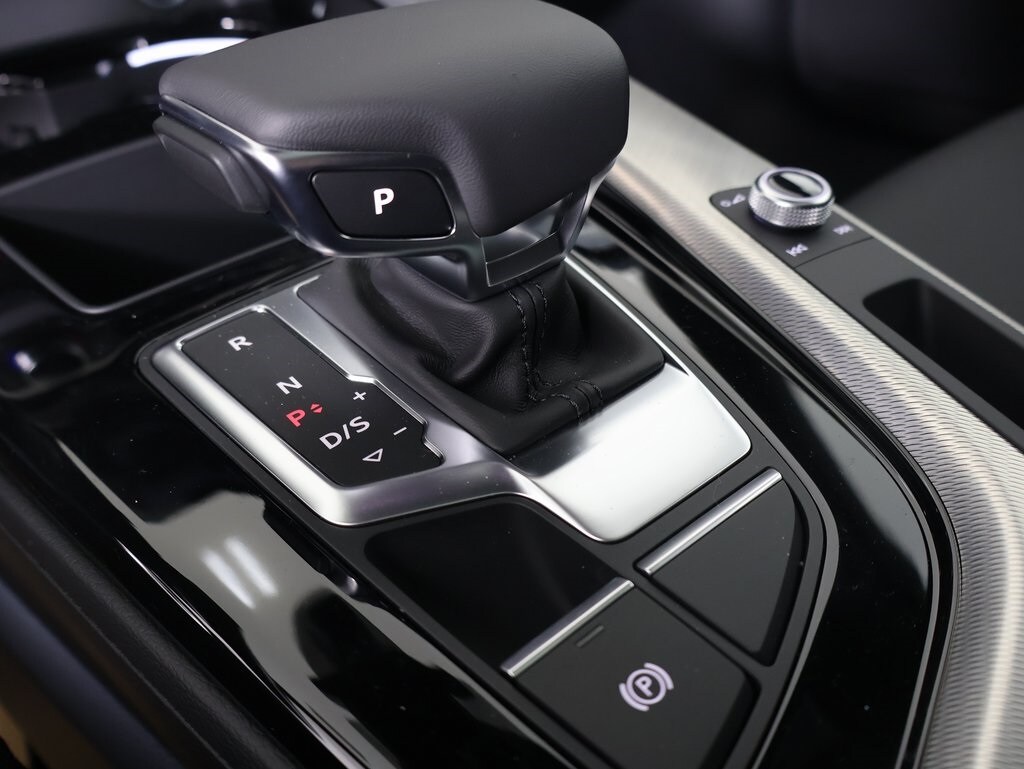 2025 Audi A5 45 S line Premium photo 3