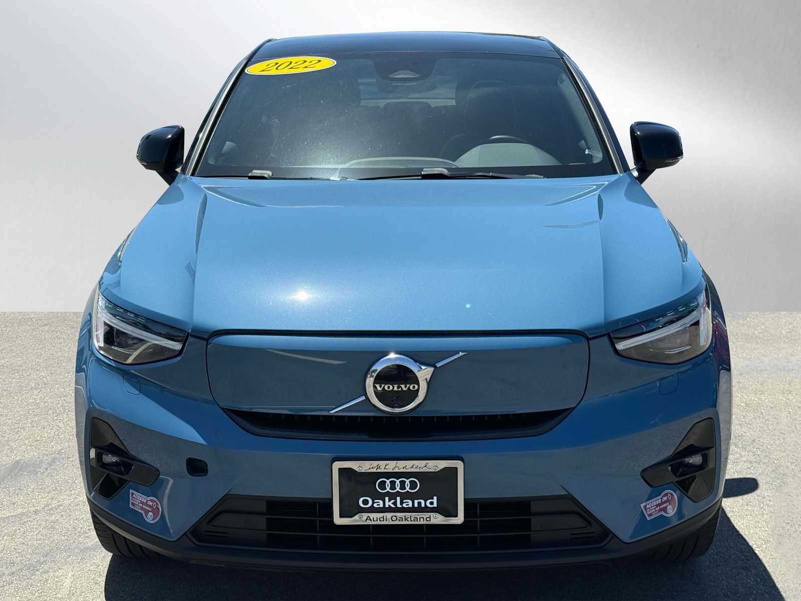 Used 2022 Volvo C40 Ultimate with VIN YV4ED3GB5N2000328 for sale in Oakland, CA