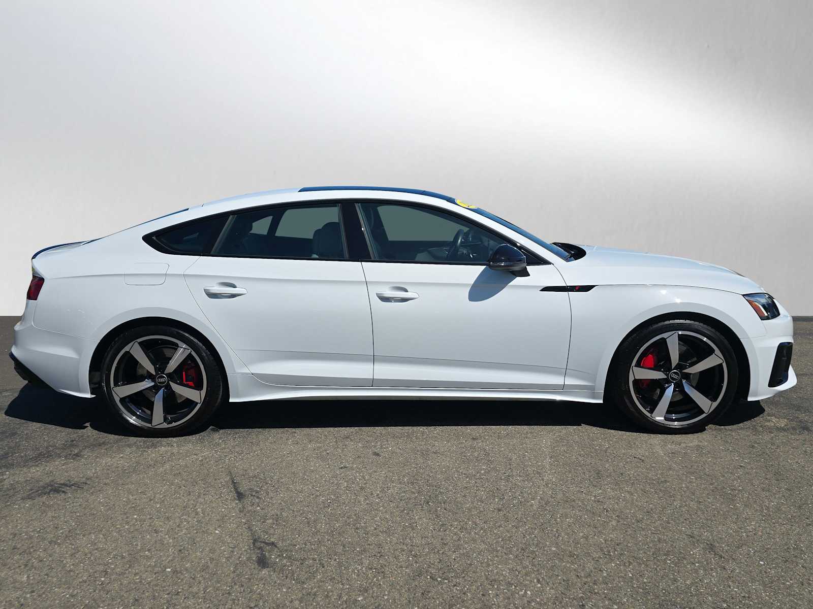 2024 Audi A5 S line Premium Plus 45 TFSI Quattro photo 2