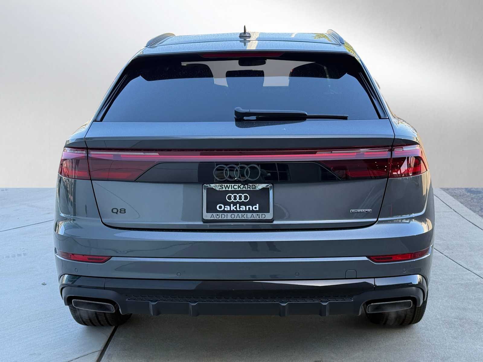 2025 Audi Q8 Premium Plus photo 4