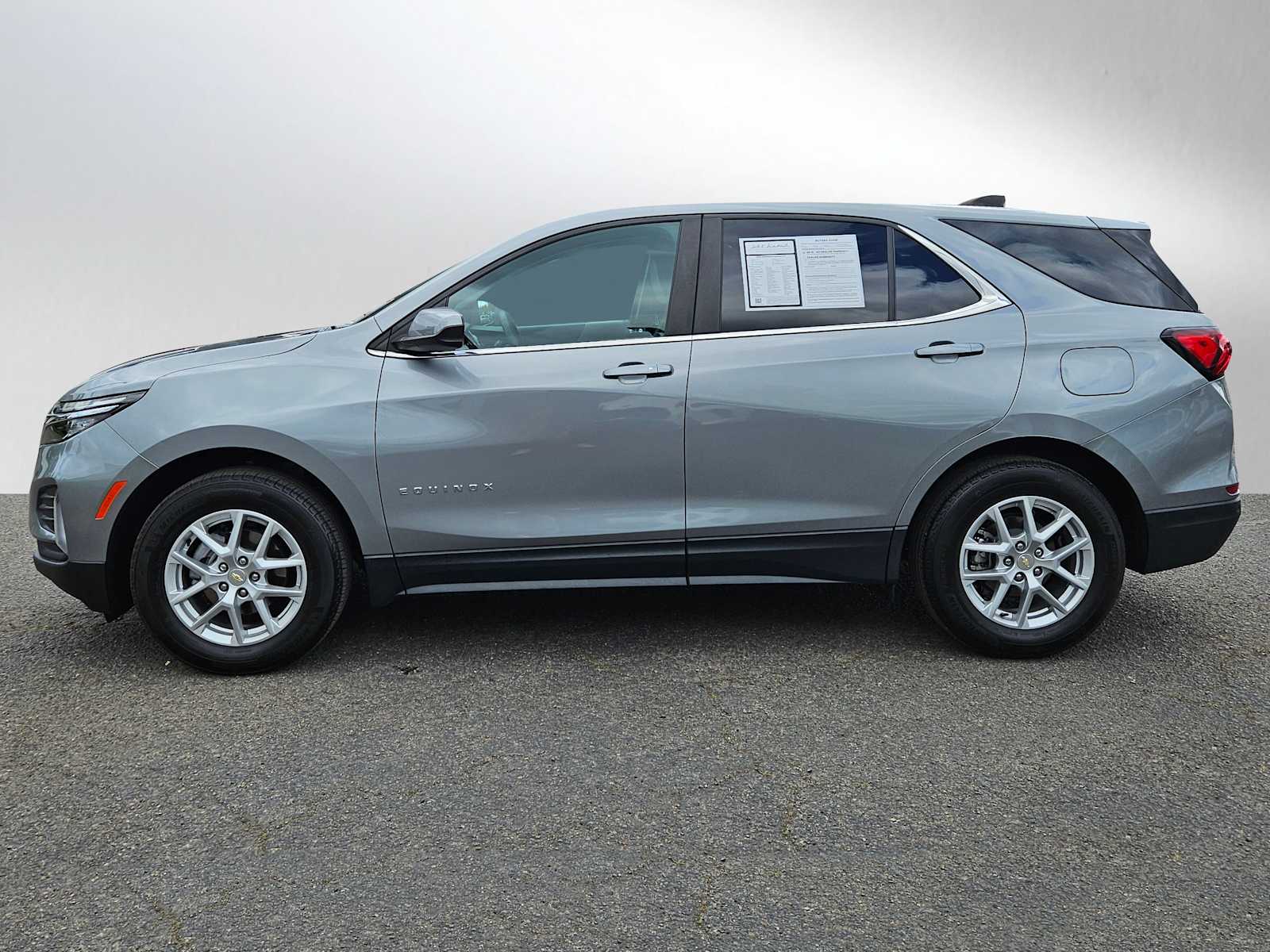 2023 Chevrolet Equinox LT photo 4