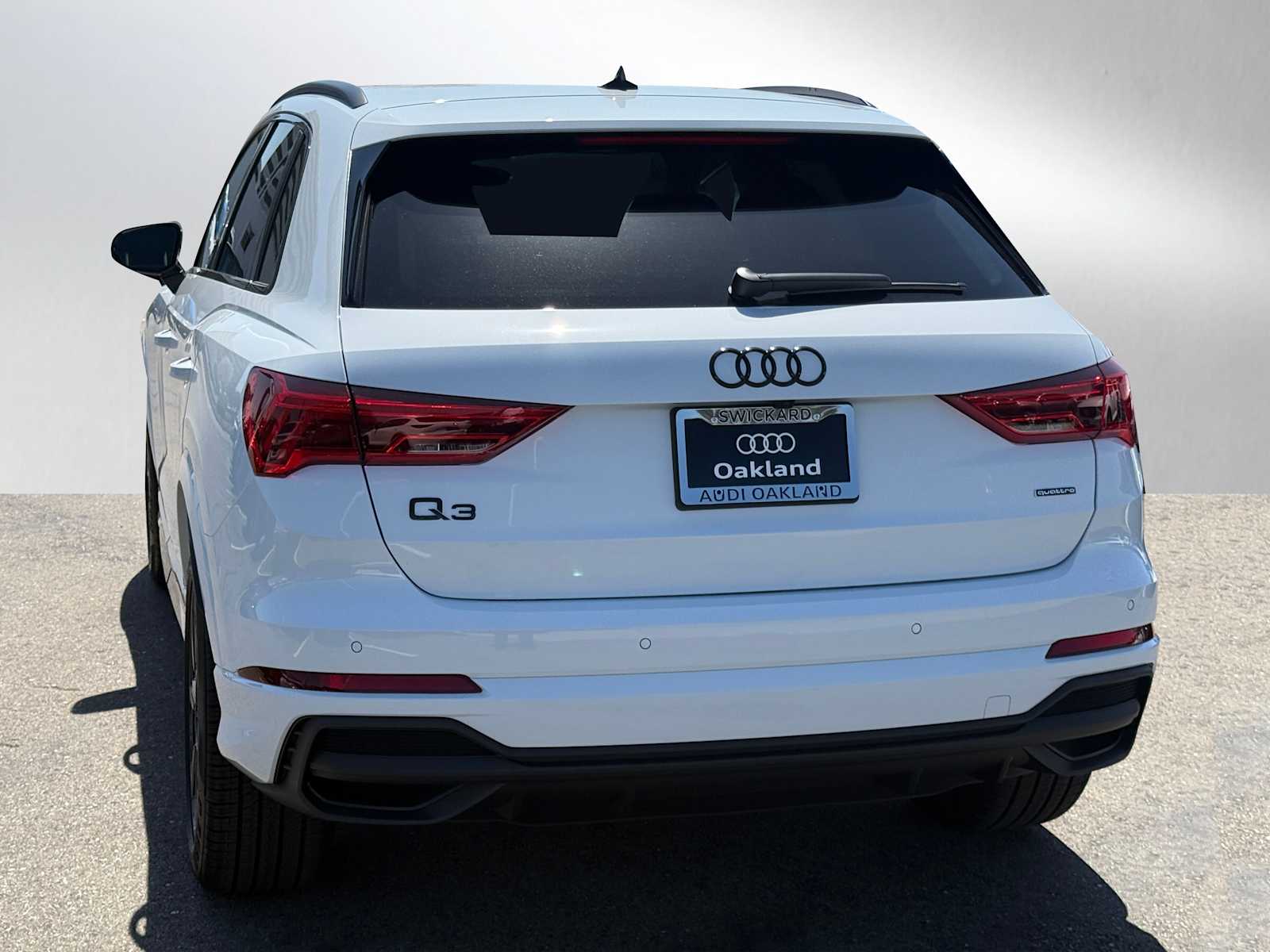 2025 Audi Q3 S line Premium Plus photo 3