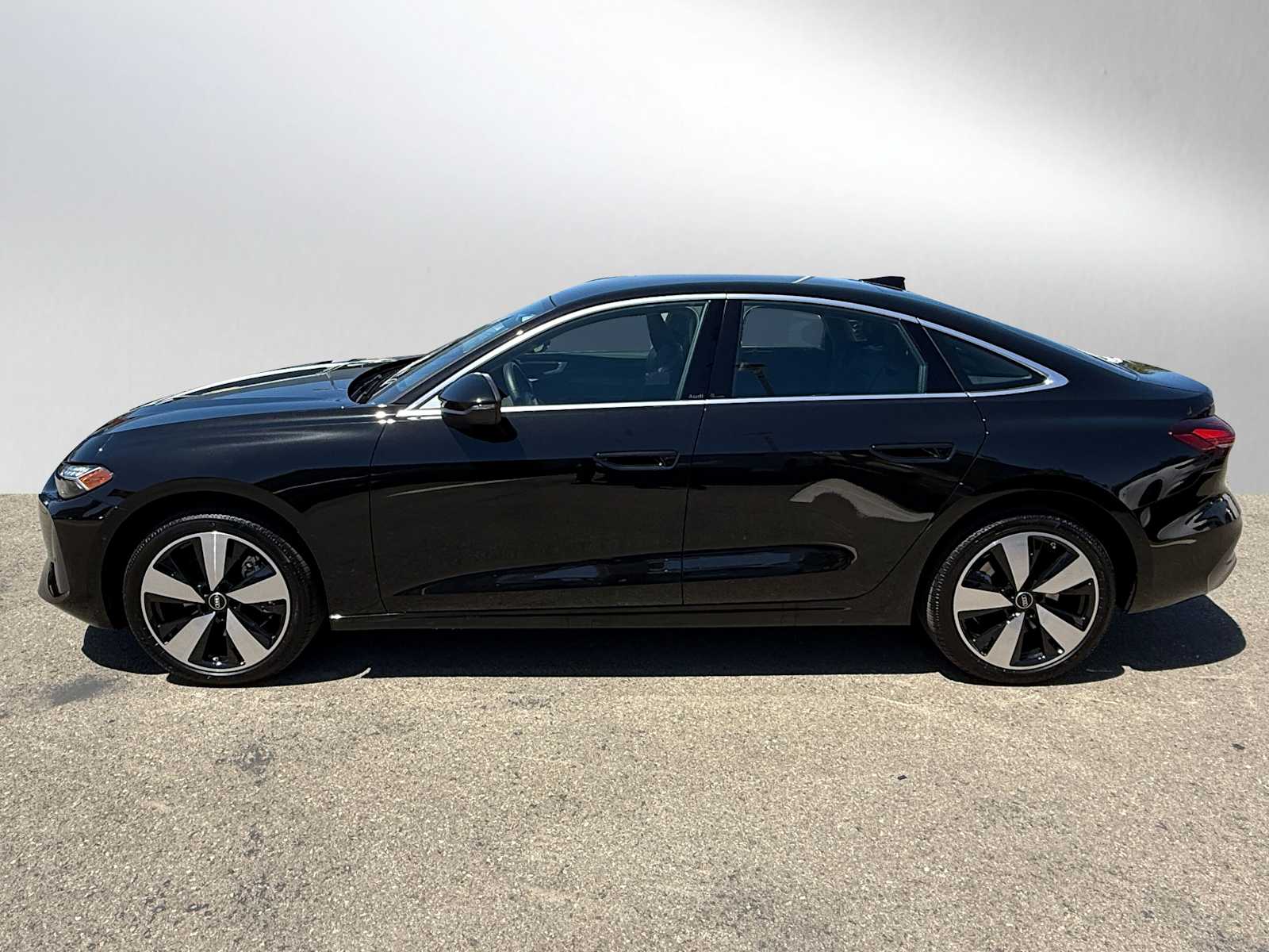 2025 Audi A5 2.0T Premium Plus photo 2