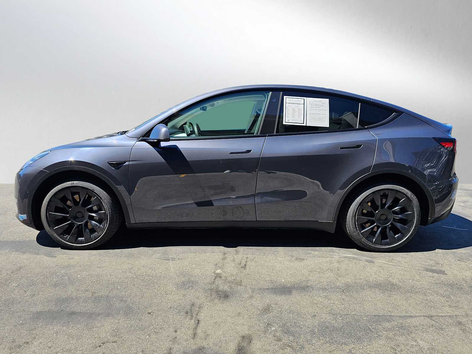 Used 2021 Tesla Model Y Long Range with VIN 5YJYGDEE3MF243609 for sale in Oakland, CA