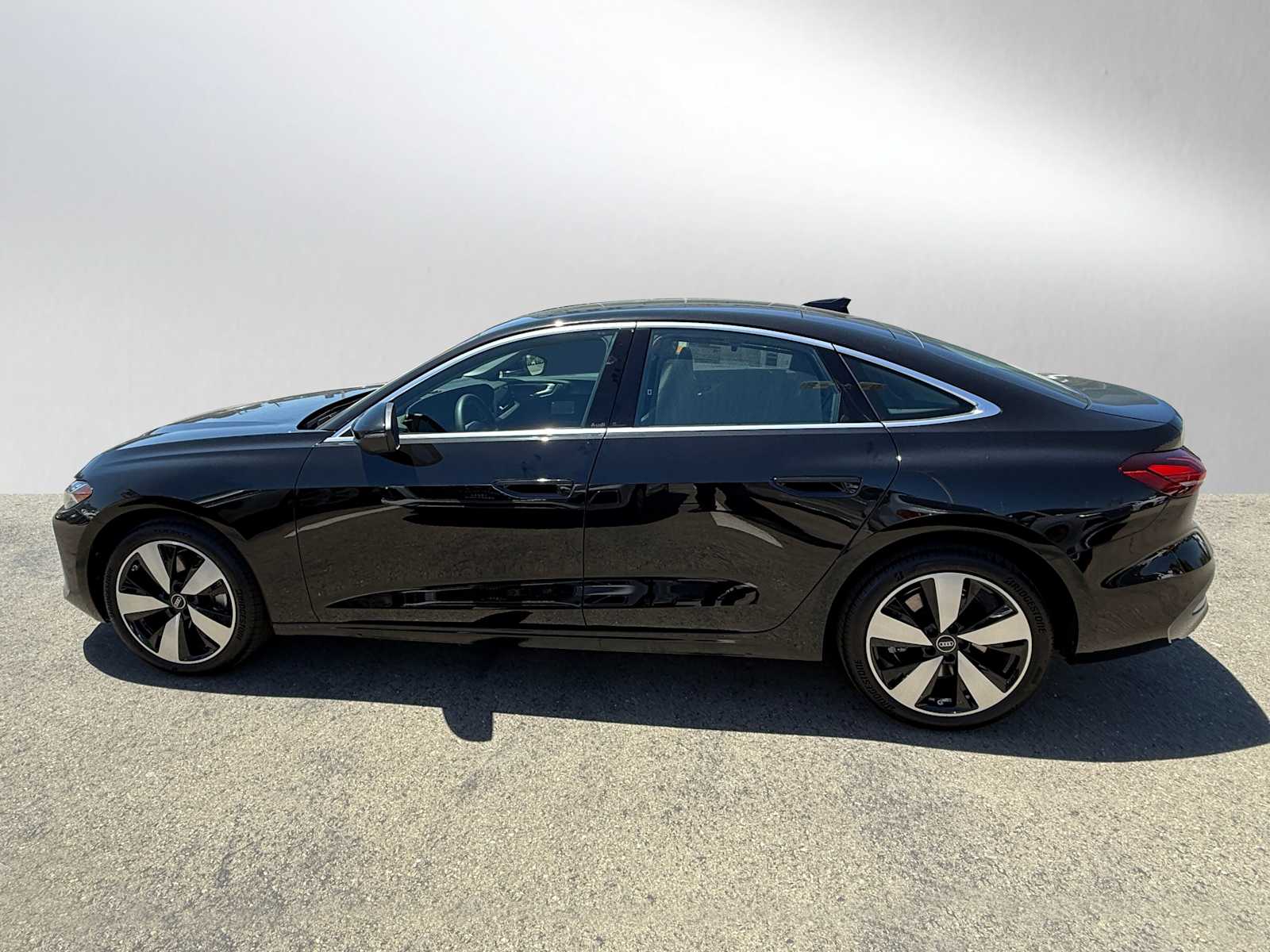 2025 Audi A5 2.0T Premium Plus photo 2