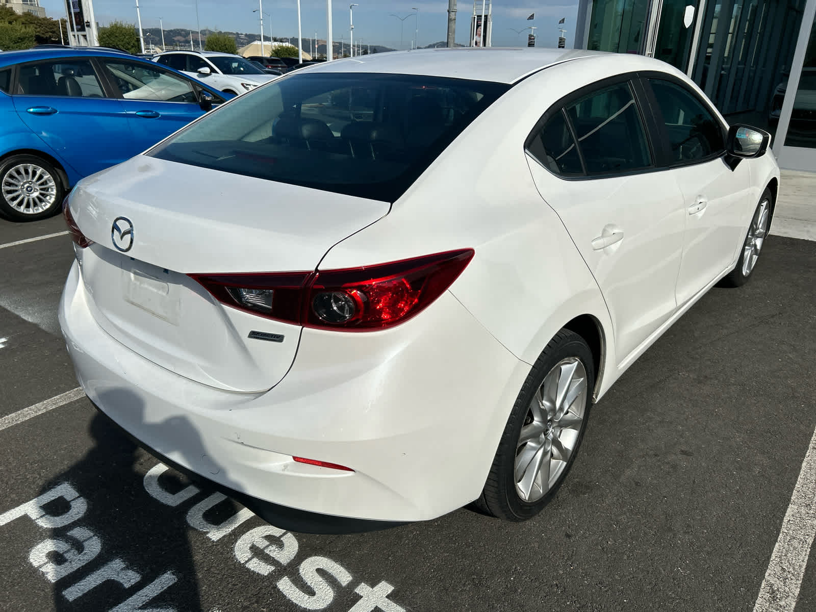 2017 Mazda Mazda3 Touring photo 4