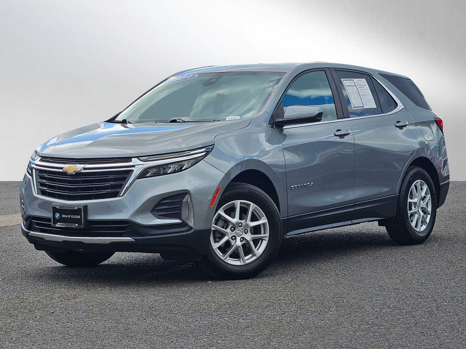 2023 Chevrolet Equinox LT photo 3