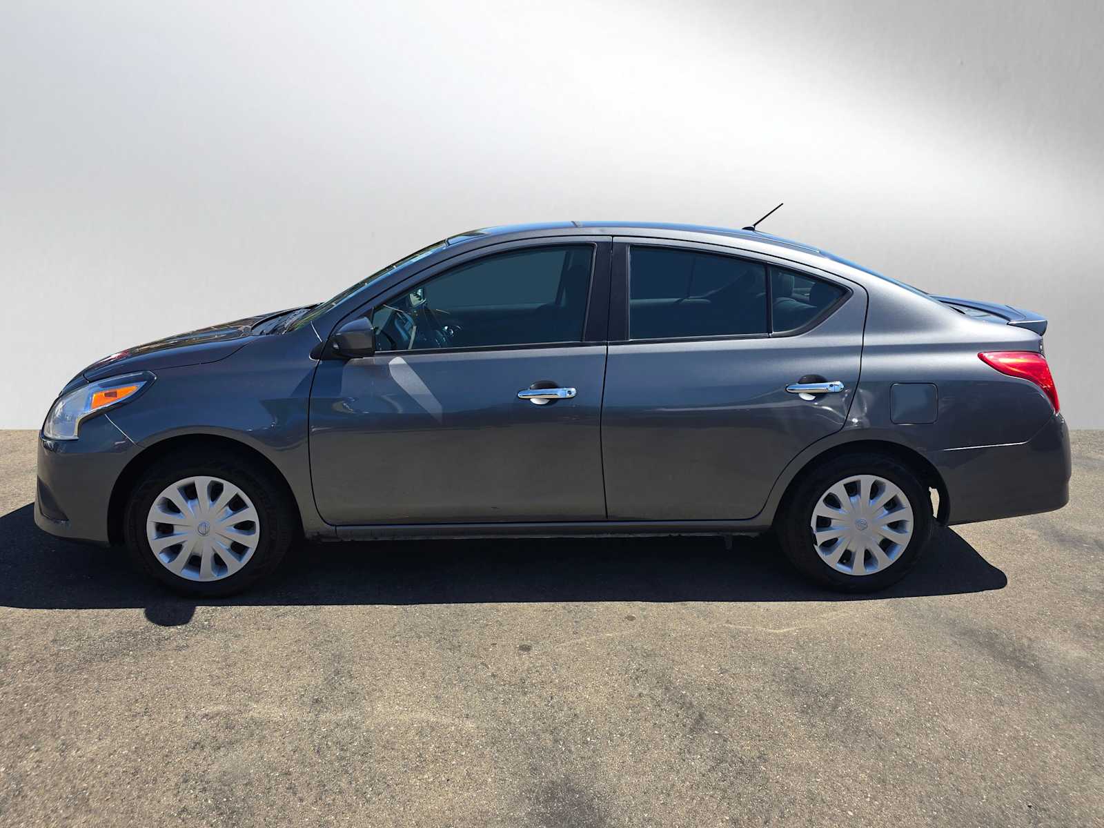 Used 2019 Nissan Versa Sedan SV with VIN 3N1CN7AP1KL868732 for sale in Oakland, CA