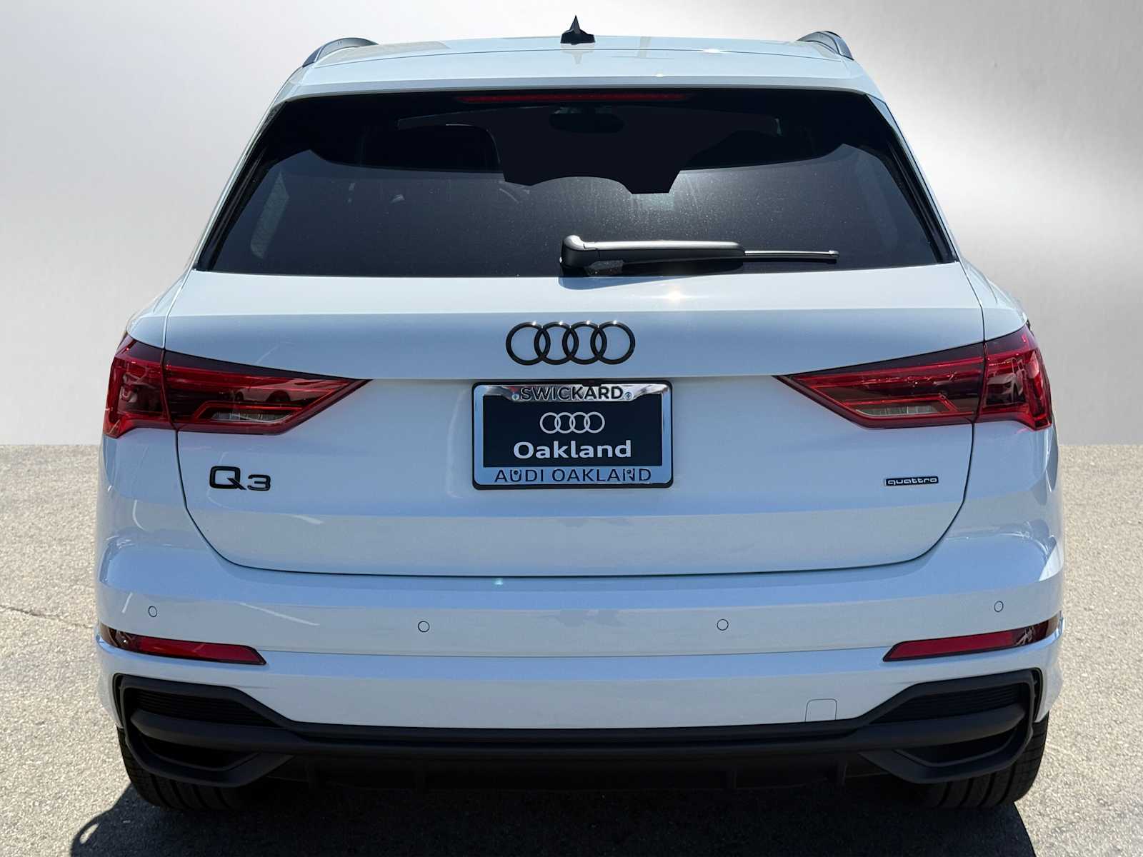 2025 Audi Q3 S line Premium Plus photo 4