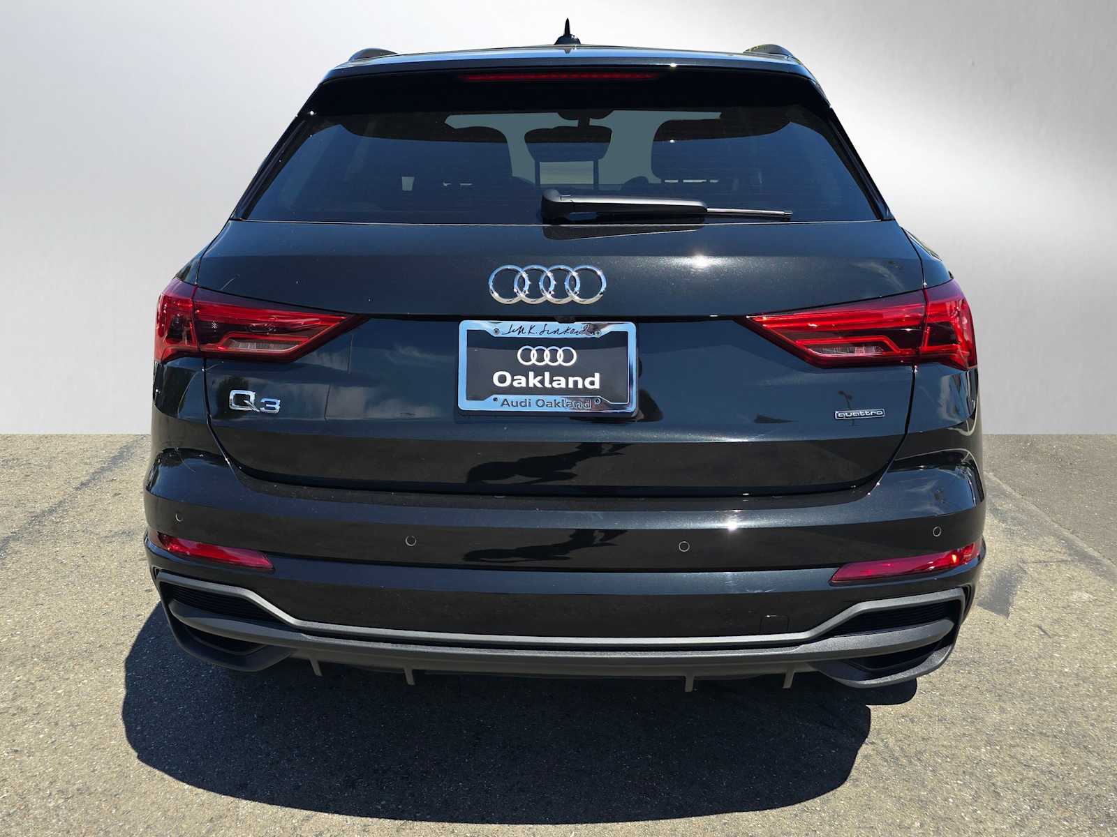 2025 Audi Q3 S line Premium 45 TFSI photo 4