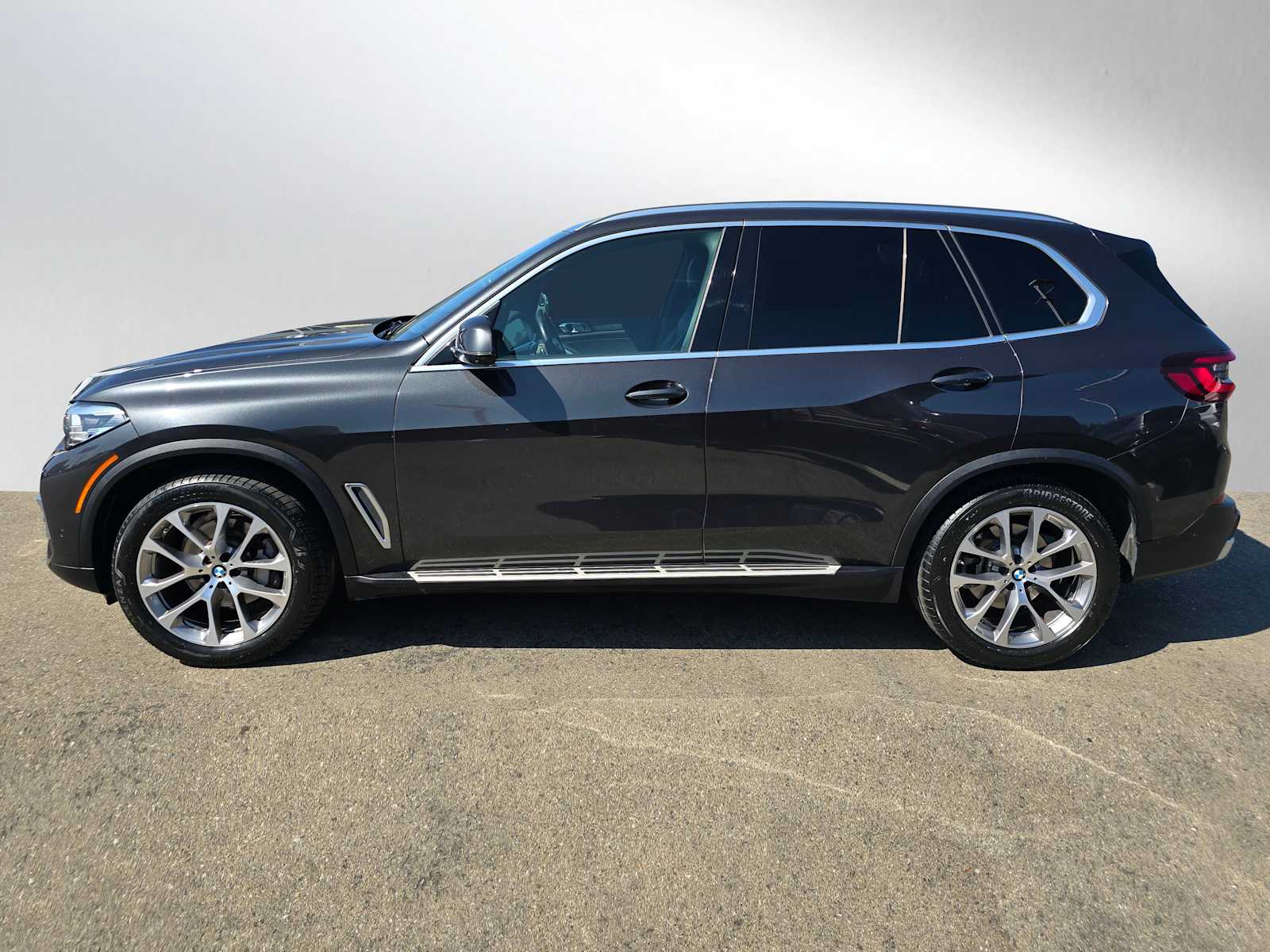 Used 2023 BMW X5 40i with VIN 5UXCR4C09P9N95408 for sale in Oakland, CA