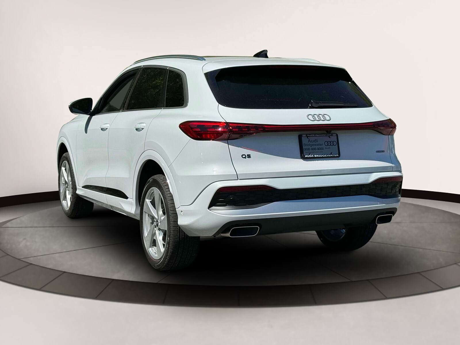 2025 Audi Q5 2.0T Premium Plus photo 3