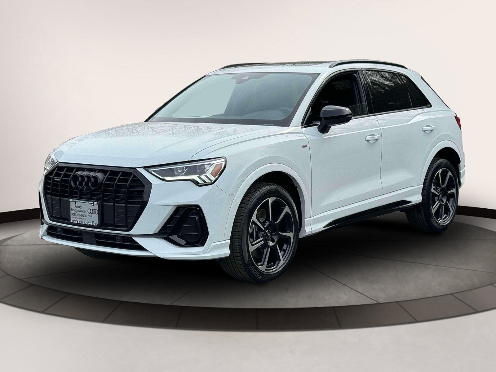 2025 Audi Q3 S line Premium Plus photo 2