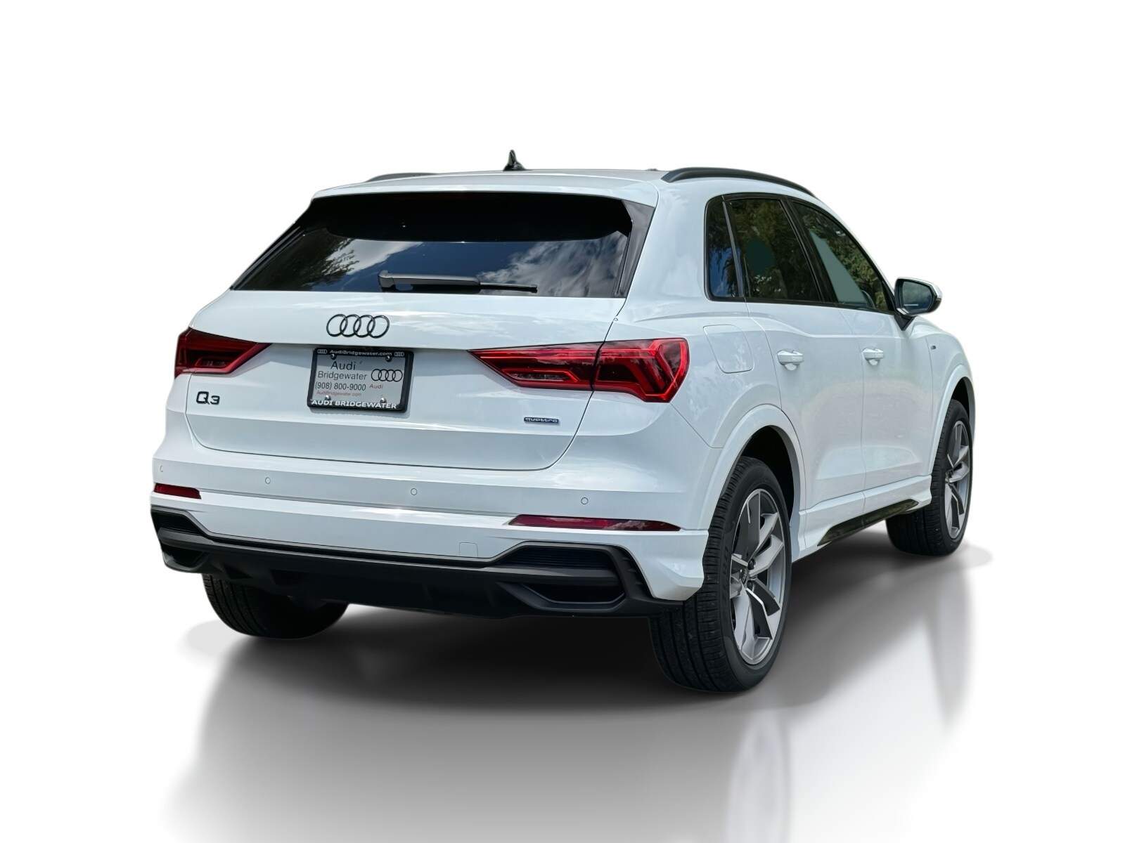 2025 Audi Q3 S line Premium photo 4