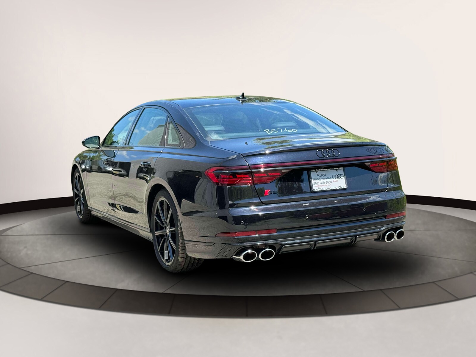 2024 Audi S8 4.0T photo 3