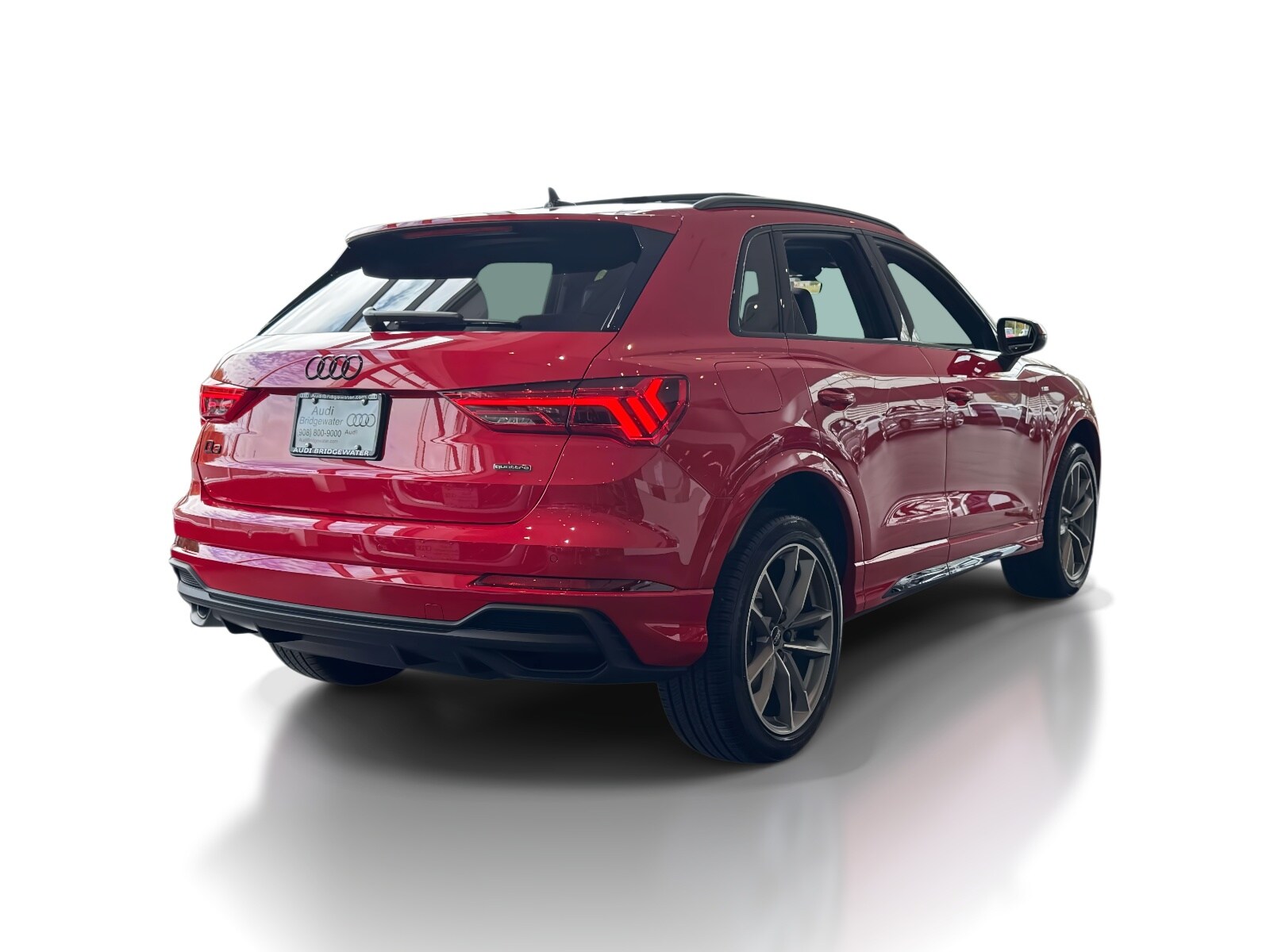 2025 Audi Q3 45 TFSI S line Premium photo 3