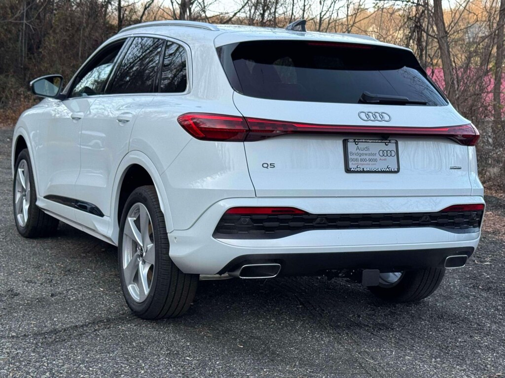 New 2025 Audi Q5 2.0T Premium Plus Sport Utility