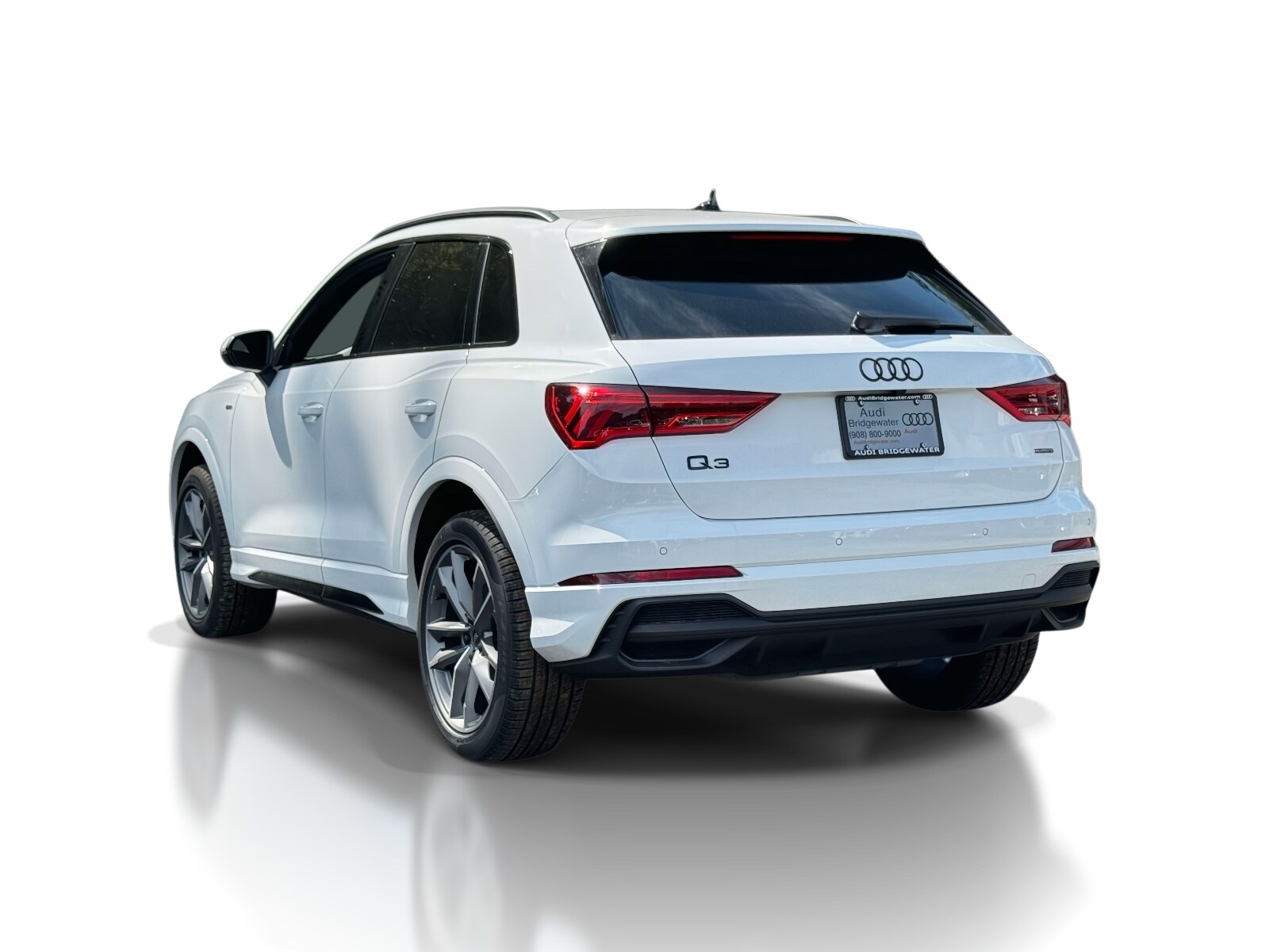 2025 Audi Q3 S line Premium photo 4
