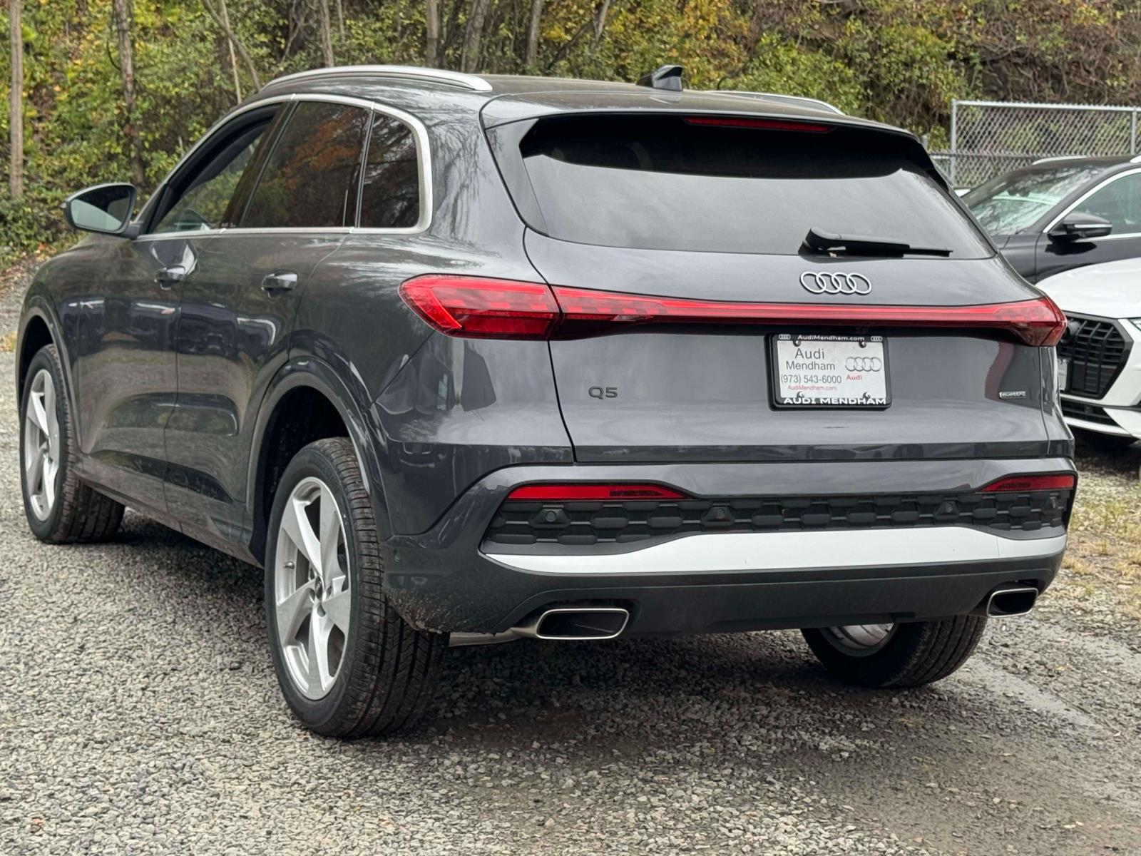 2025 Audi Q5 2.0T Premium Plus photo 2