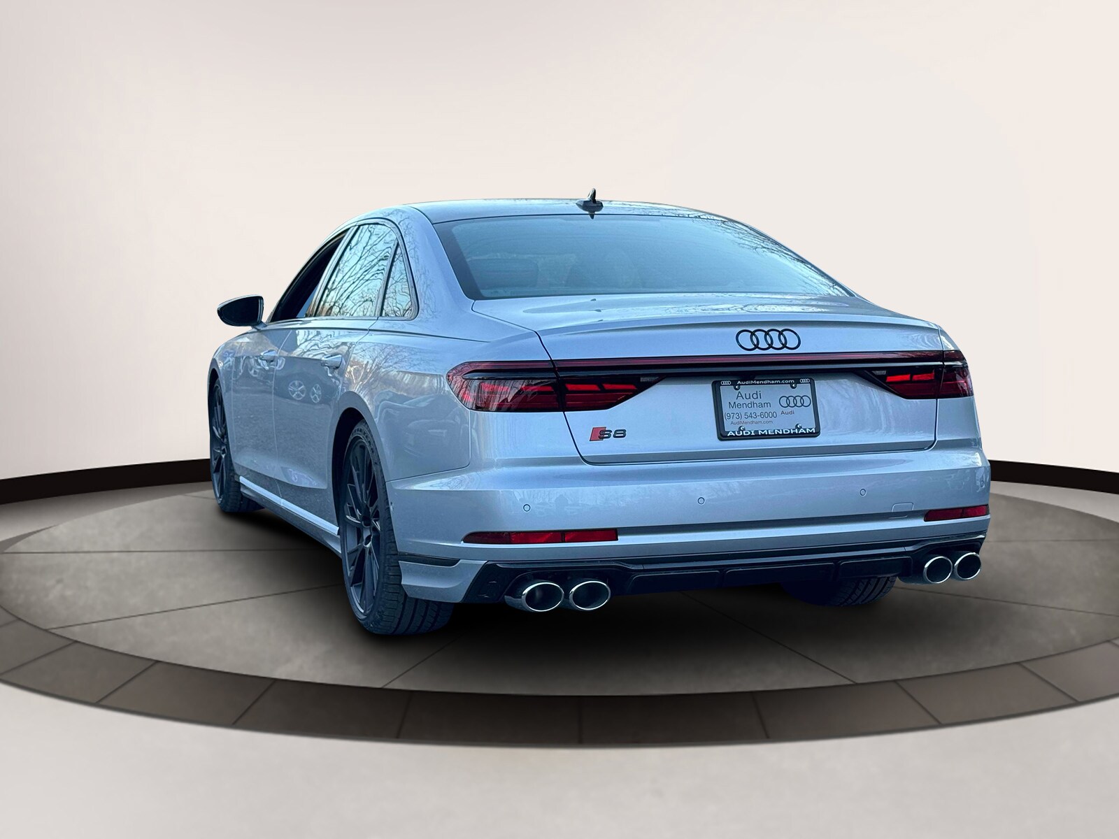 2025 Audi S8 4.0T photo 3