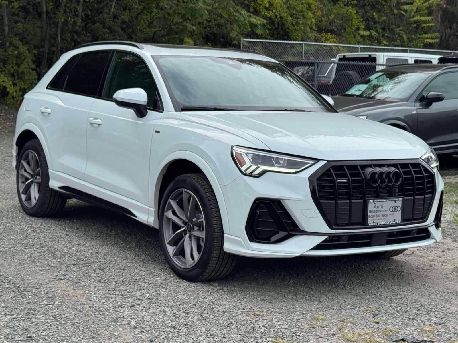2025 Audi Q3 Premium S line photo 2