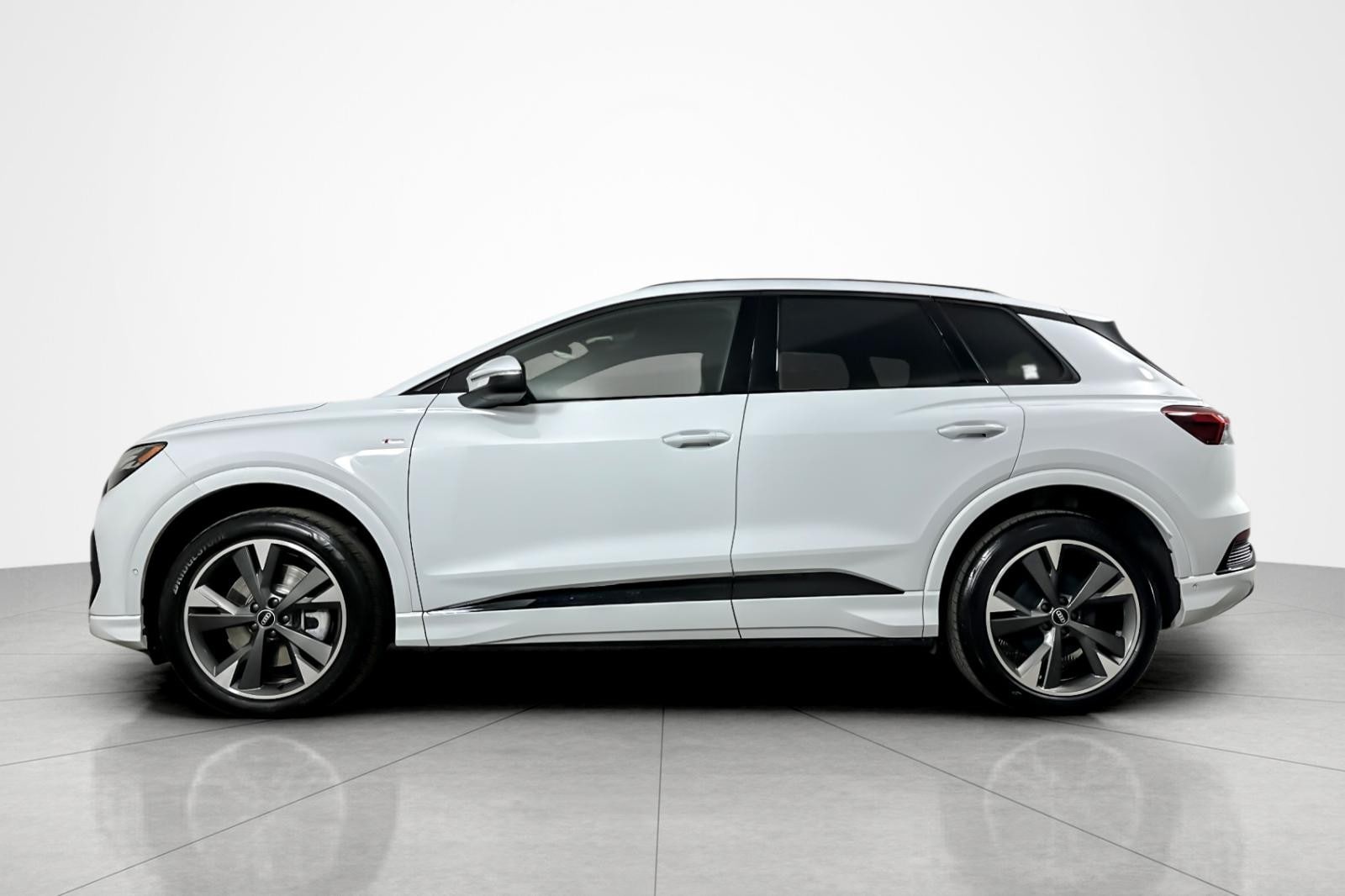 Used 2024 Audi Q4 e-tron Prestige with VIN WA1M2BFZ5RP025908 for sale in Beverly Hills, CA