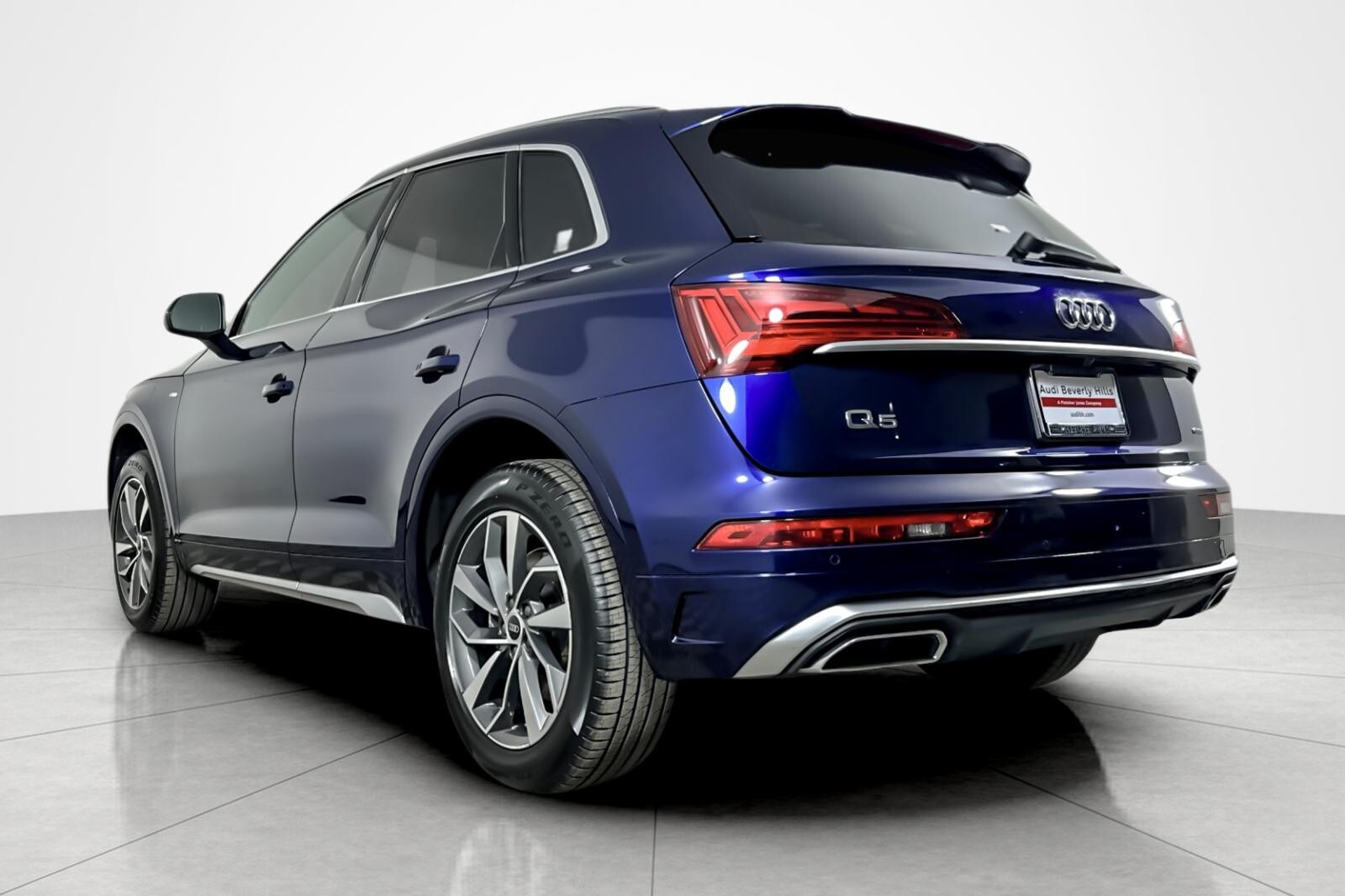 2022 Audi Q5 S line Premium Plus 45 TFSI photo 3