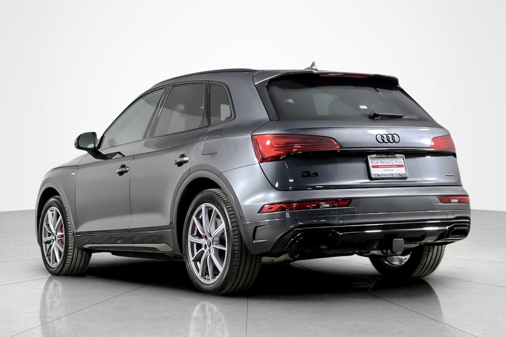 Used 2024 Audi Q5 S Line Premium Plus 55 Tfsi e Quattro SUV