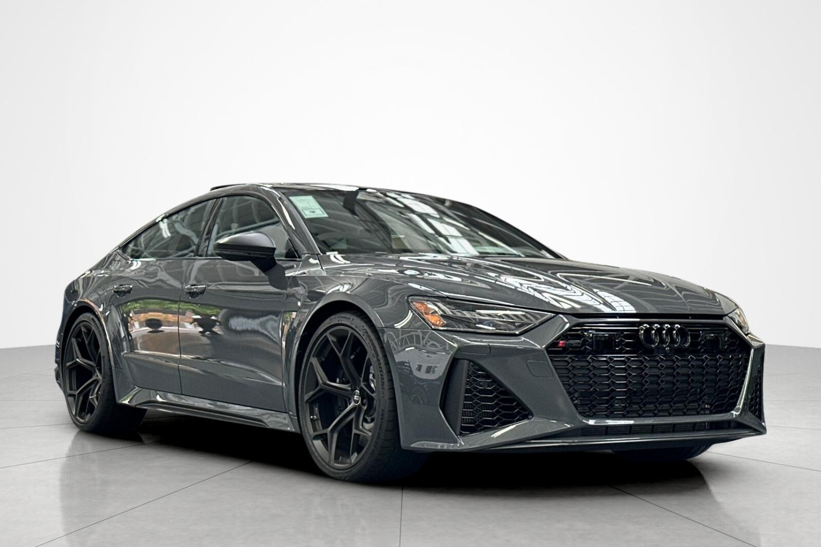 2025 Audi RS 7 Performance photo 2