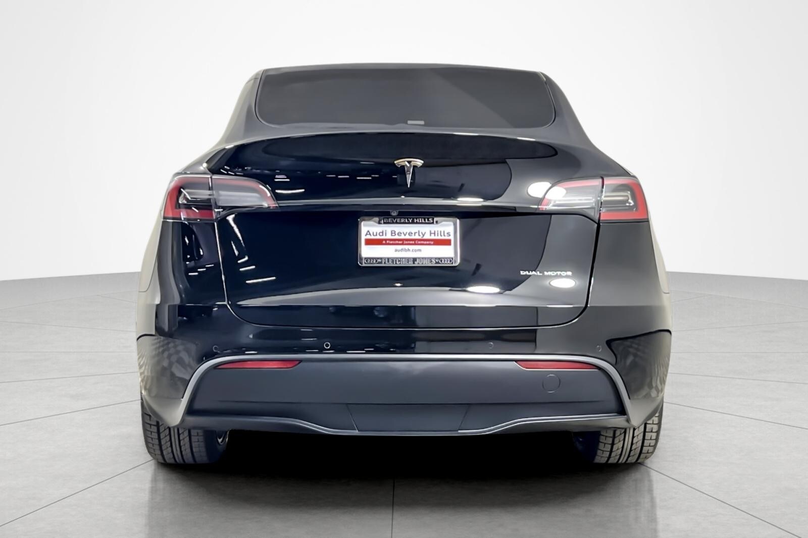 2022 Tesla Model Y Long Range photo 4