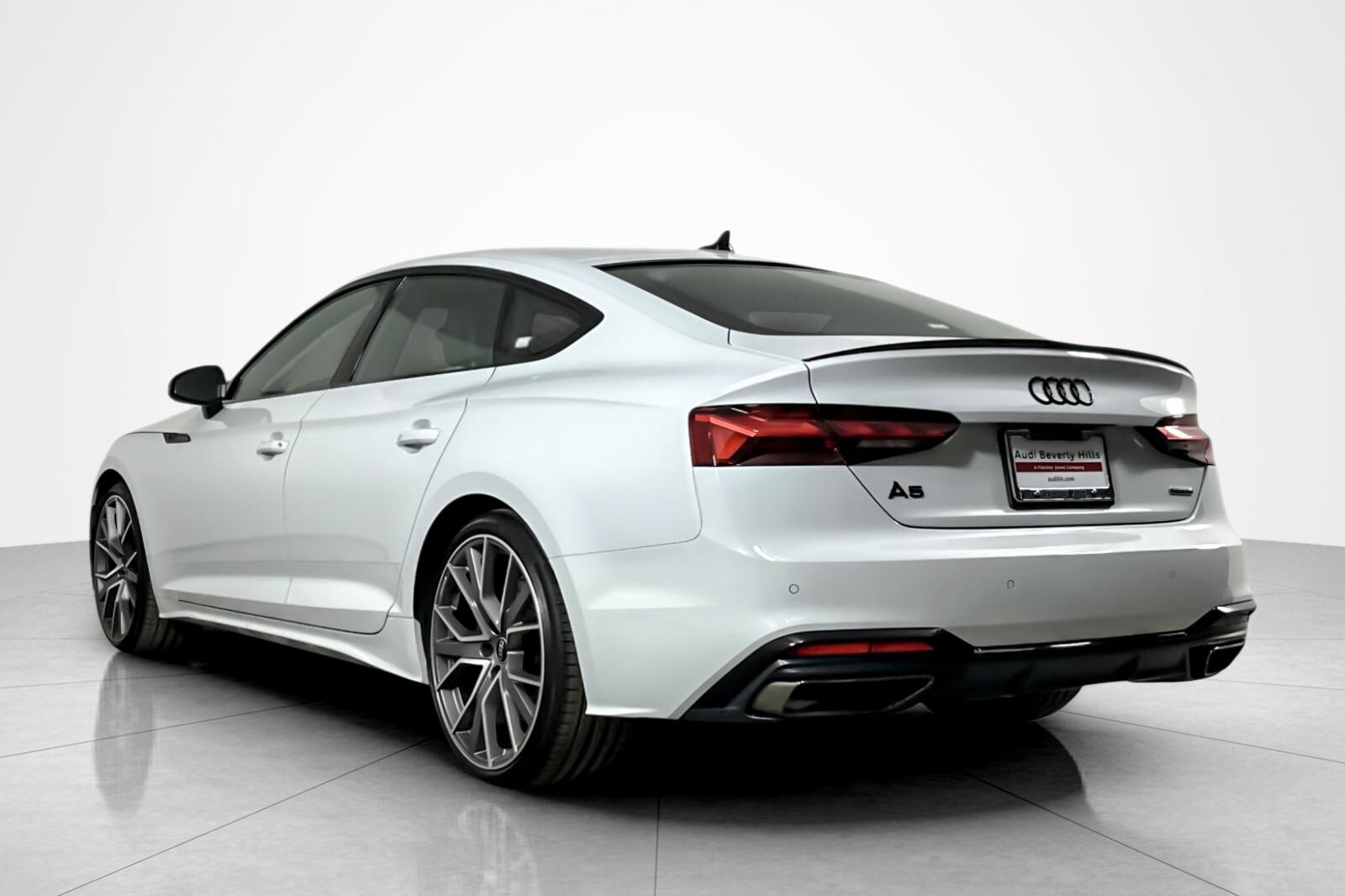 2025 Audi A5 S line Premium Plus 45 TFSI Quattro photo 2