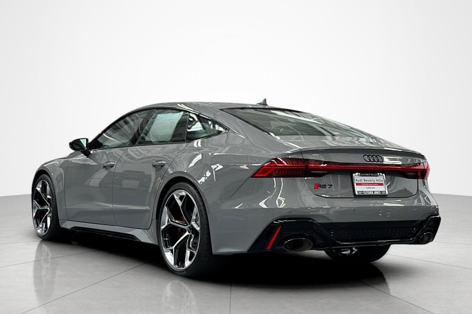 2025 Audi RS 7 Performance photo 4