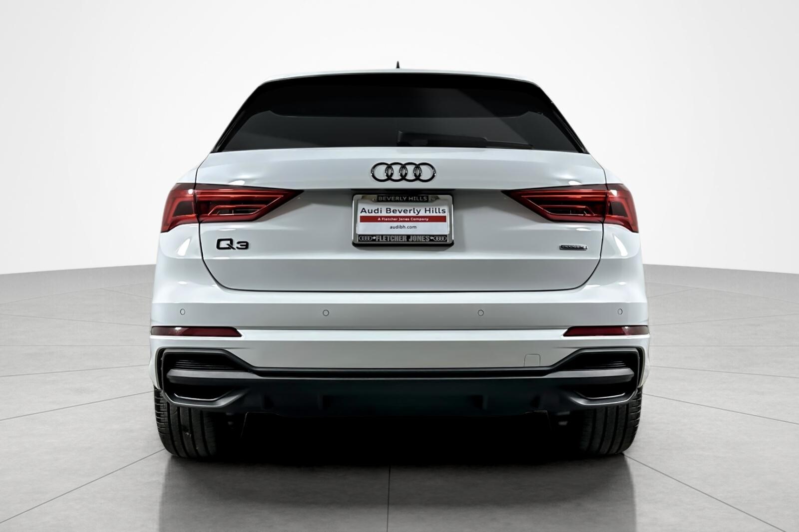 2025 Audi Q3 S line Premium 45 TFSI photo 4
