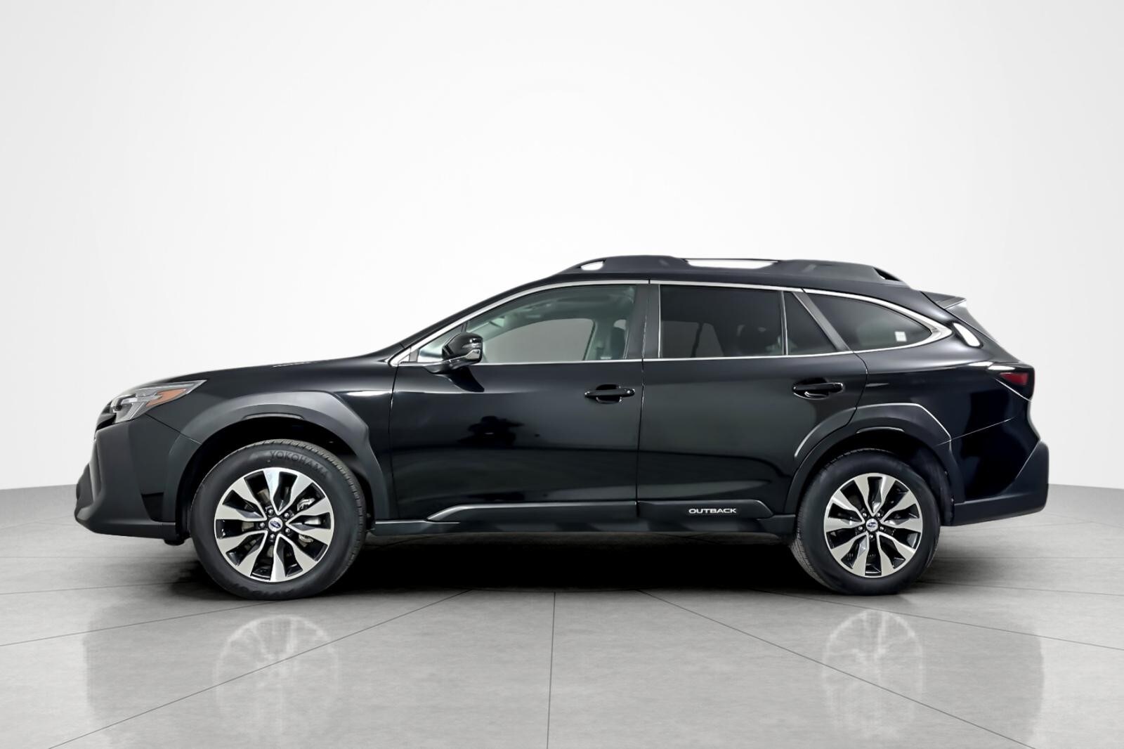 2023 Subaru Outback Limited photo 2
