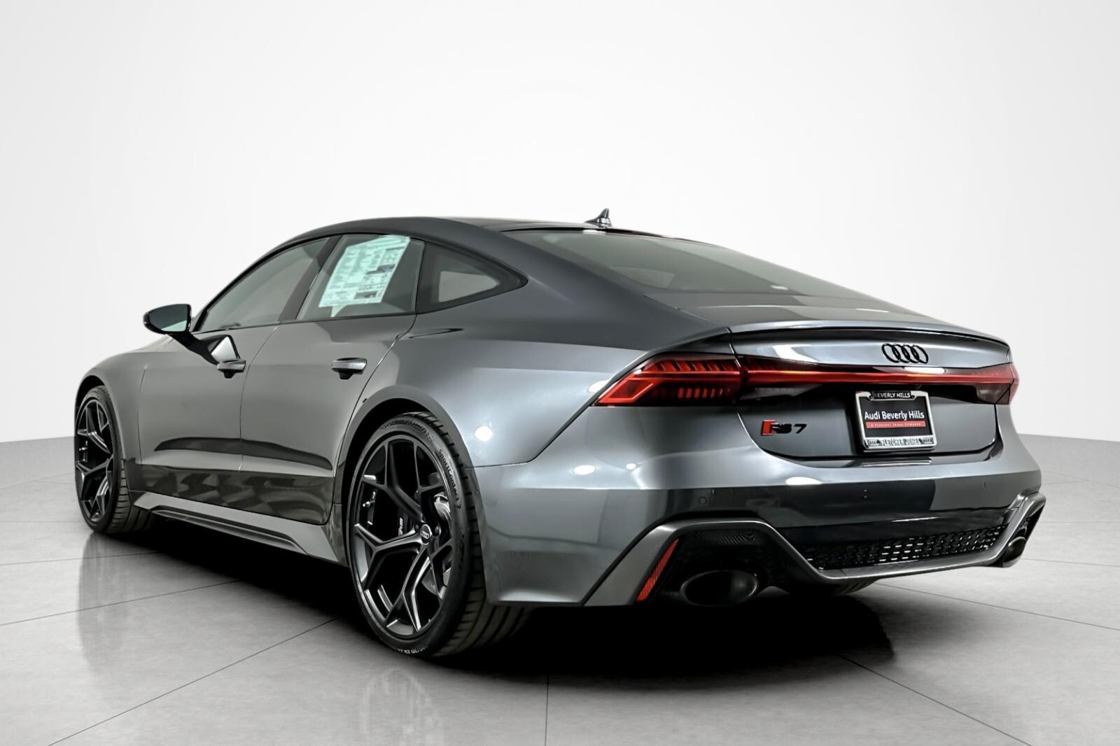 2025 Audi RS 7 Performance photo 4